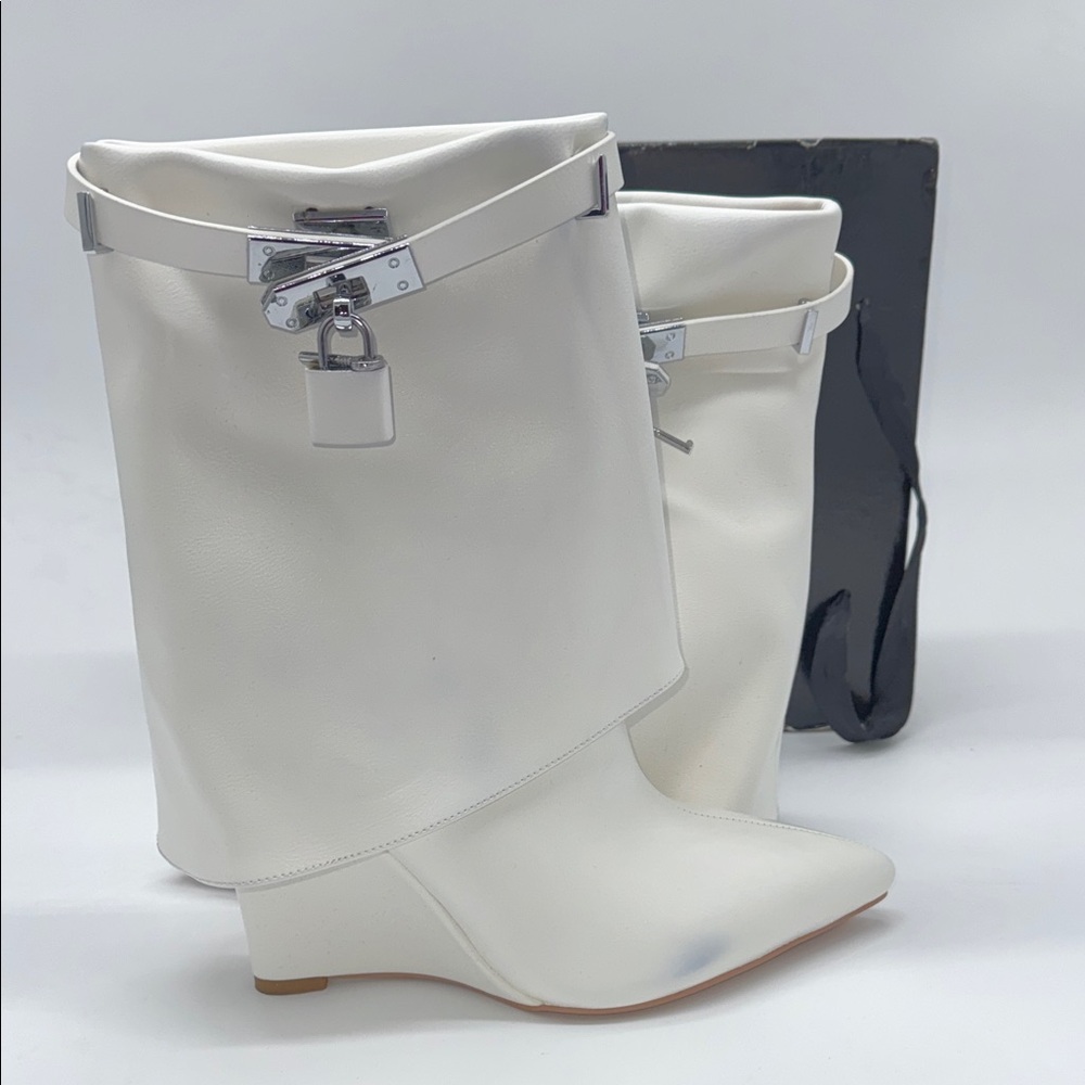Shane Justin White Boots
